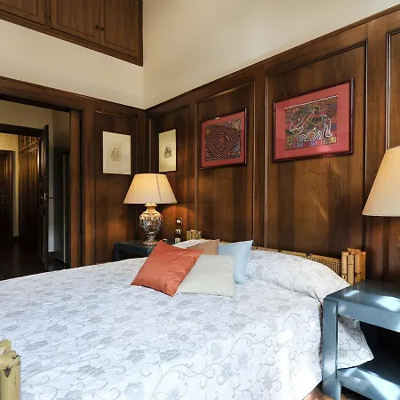 Ur-nest Strada Maggiore * بولونيا