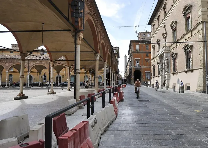 Ur-nest Strada Maggiore *