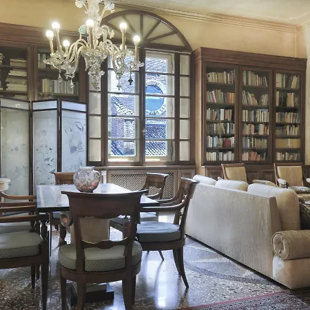 Ur-nest Strada Maggiore Apartament Bolonia